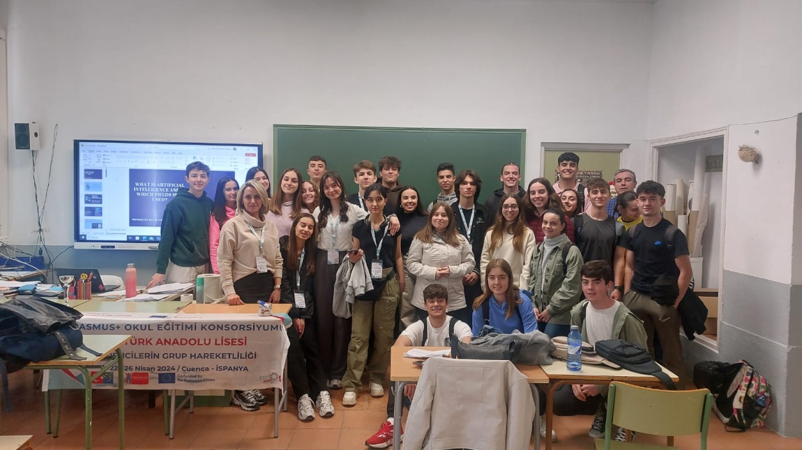 Bursa İl Mem Erasmus+ Konsorsiyumu kapsamında,  okulumuz öğretmeni Yasemin Balta ve öğrenci grubu 